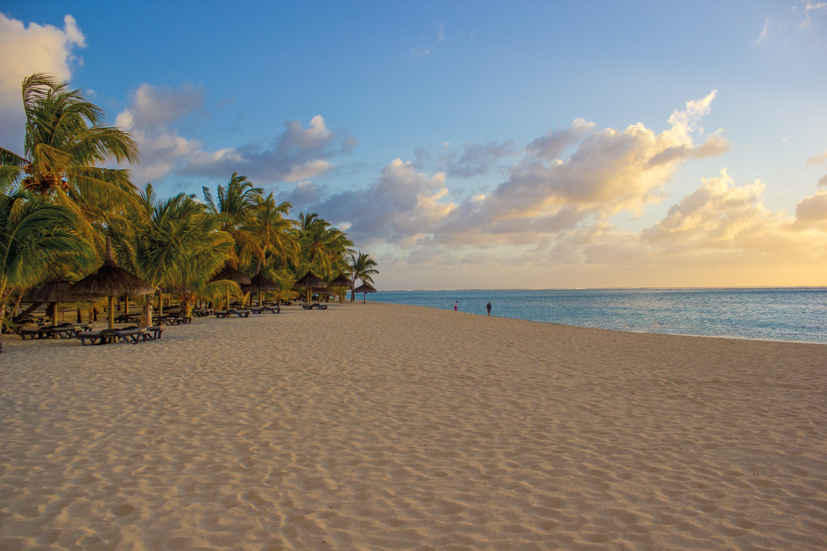 Dinarobin Beachcomber Golf Resort & Spa Le Morne Exteriör bild