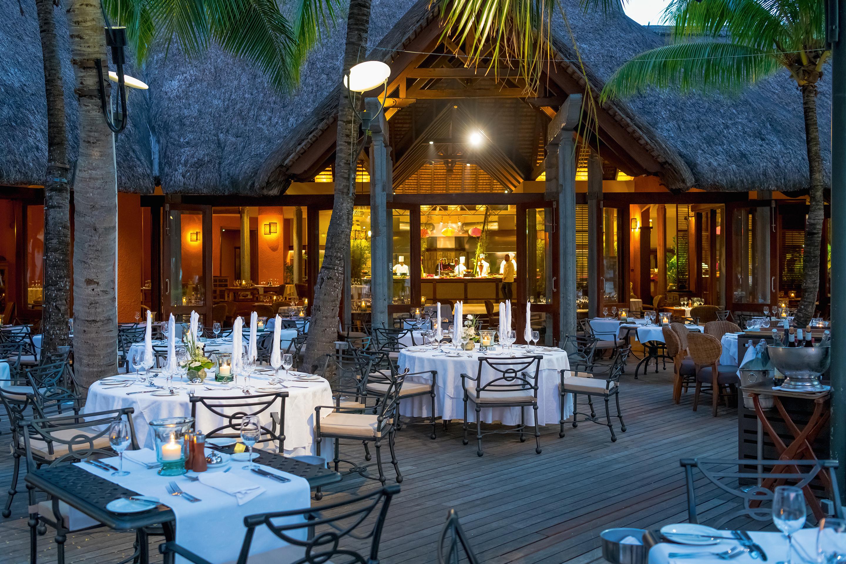 Dinarobin Beachcomber Golf Resort & Spa Le Morne Exteriör bild